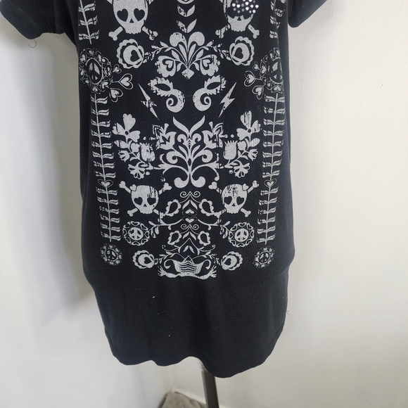 Geri C New York Black T Shirt with Skull Design - Picture 4 of 7